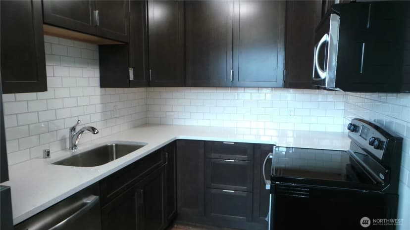 Property photo for 2366 E Yale Avenue E, Seattle photo 26