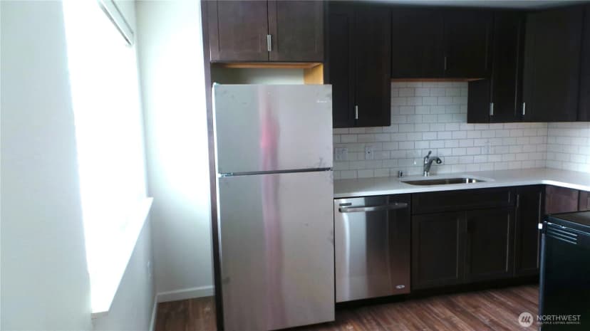 Property photo for 2366 E Yale Avenue E, Seattle photo 27