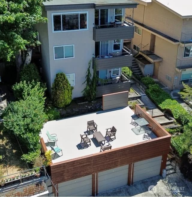 Property photo for 2366 E Yale Avenue E, Seattle photo 2