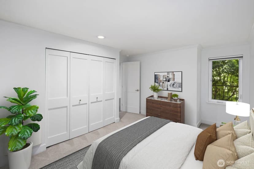 Property photo for 3901 Fremont Avenue N #202, Seattle photo 12