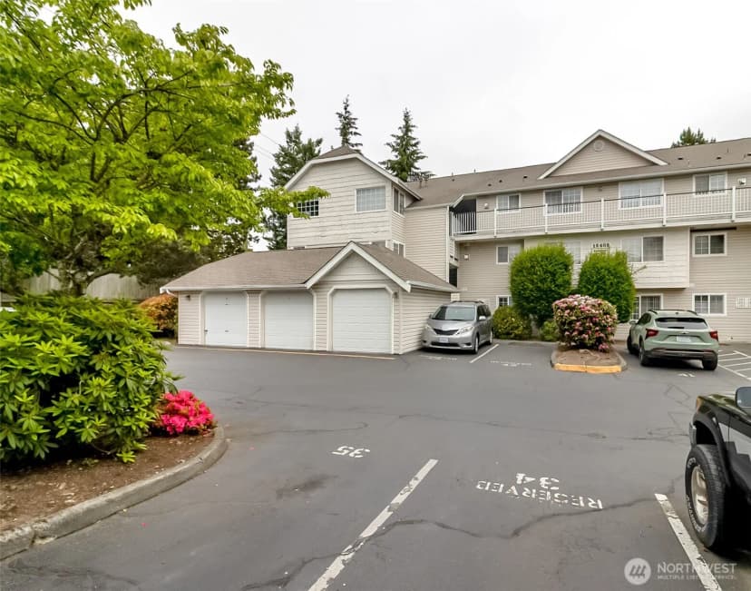 Property photo for 12403 4th Avenue W #1201, Everett photo 27