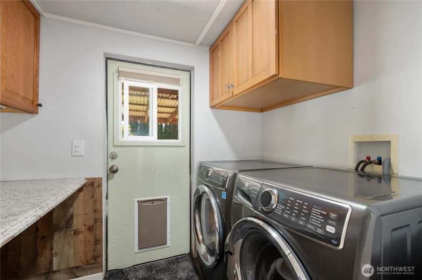 Property photo for 6978 Hannegan Road, Lynden photo 15