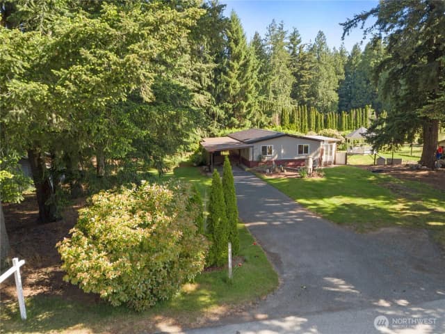 Property photo for 6978 Hannegan Road, Lynden