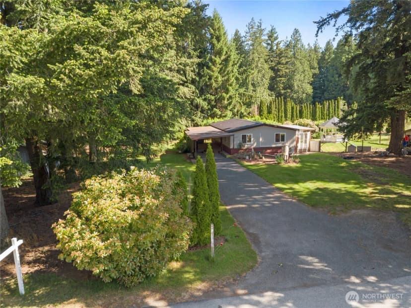 Property photo for 6978 Hannegan Road, Lynden
