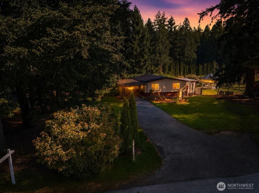 Property photo for 6978 Hannegan Road, Lynden photo 21