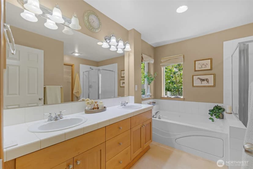 Property photo for 250 Pasco Drive Ne, Renton photo 26