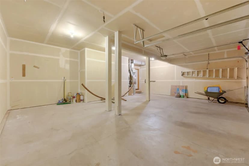 Property photo for 250 Pasco Drive Ne, Renton photo 21