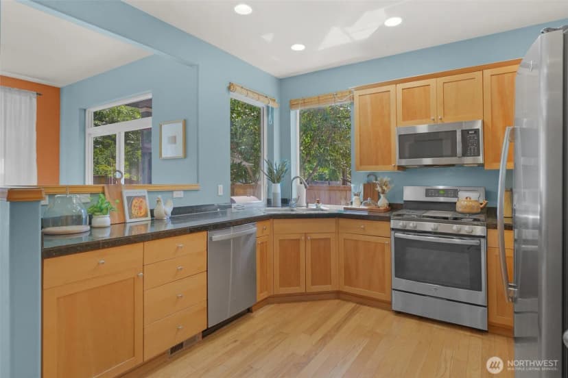 Property photo for 250 Pasco Drive Ne, Renton photo 13