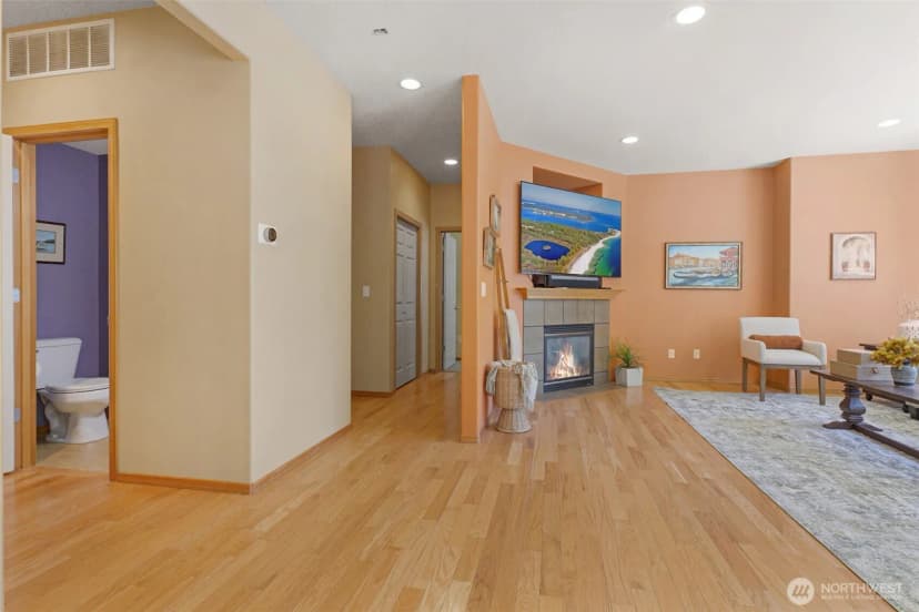 Property photo for 250 Pasco Drive Ne, Renton photo 10