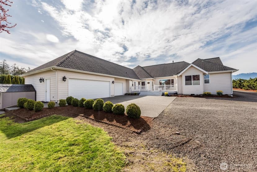 Property photo for 241 Lone Eagle Lane, Sequim photo 35