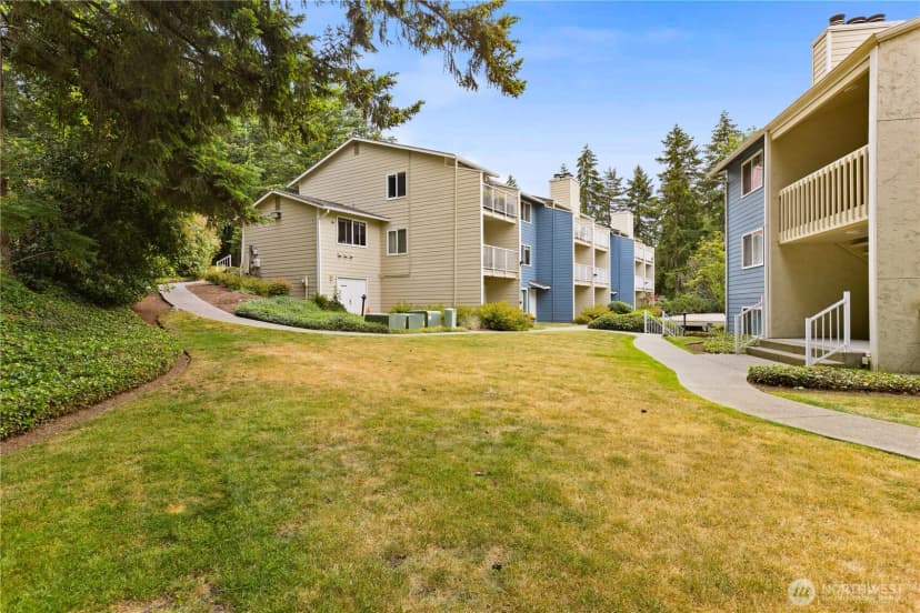 Property photo for 9494 Redmond-woodinville Road Ne #b307, Redmond photo 17