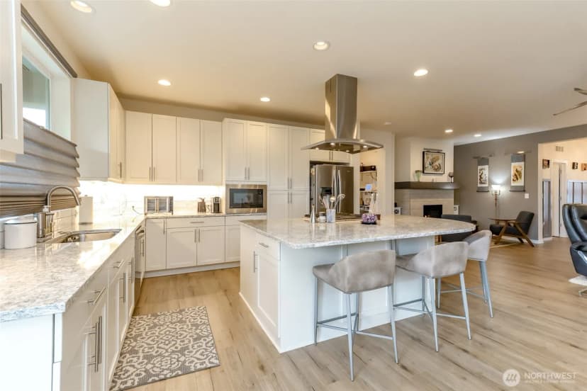 Property photo for 17913 150th Street E, Bonney Lake photo 9
