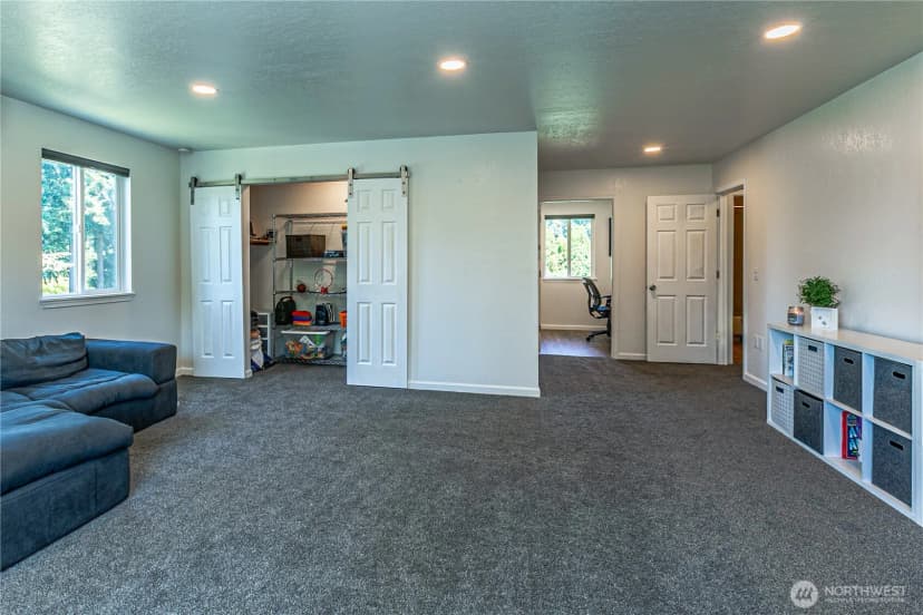 Property photo for 22344 122nd Avenue Se, Kent photo 25