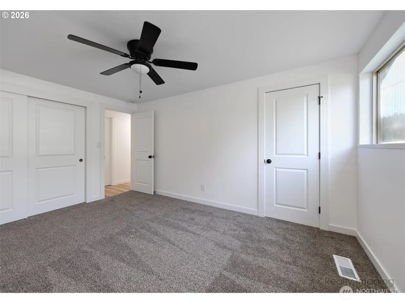 Property photo for 1060 Cowlitz View Court Nw, Castle Rock photo 8