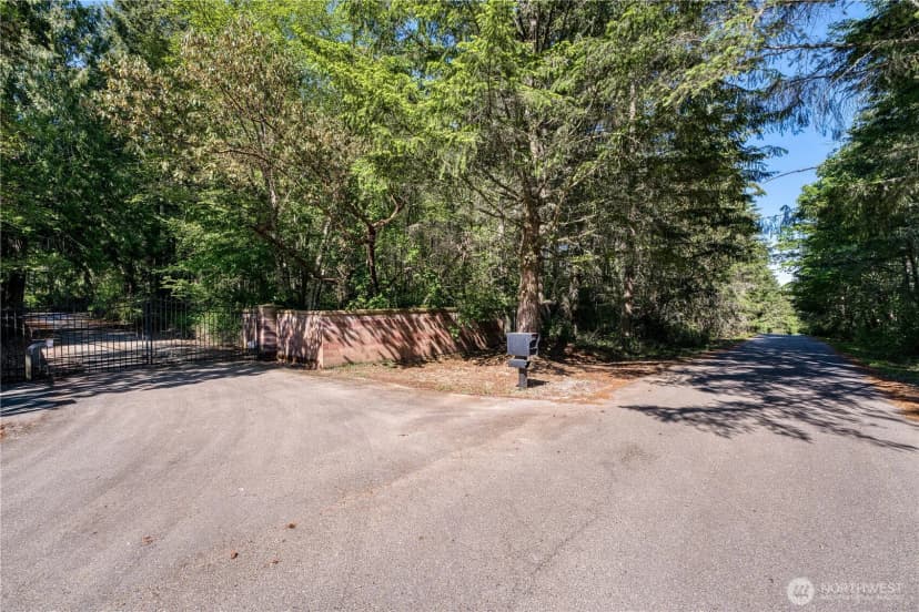 Property photo for 20116 9th Street Sw, Lakebay photo 2