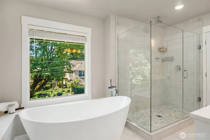 Property photo for 746 Broadway E, Seattle photo 30
