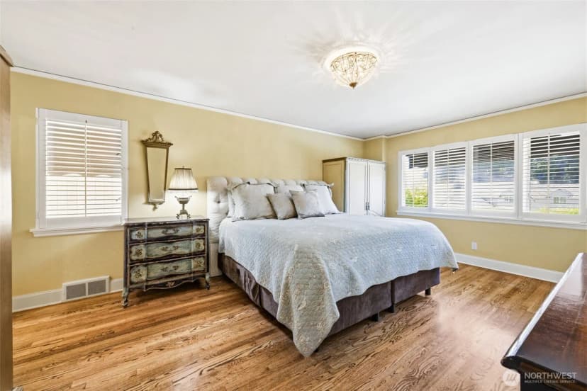 Property photo for 1637 Broadmoor Drive E, Seattle photo 17