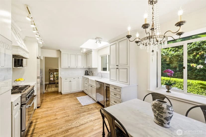 Property photo for 1637 Broadmoor Drive E, Seattle photo 13