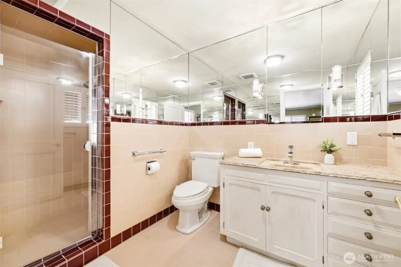 Property photo for 1637 Broadmoor Drive E, Seattle photo 19