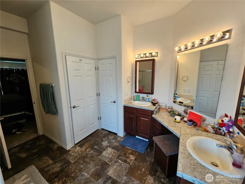 Property photo for 114 E 7th Street, Lind photo 13