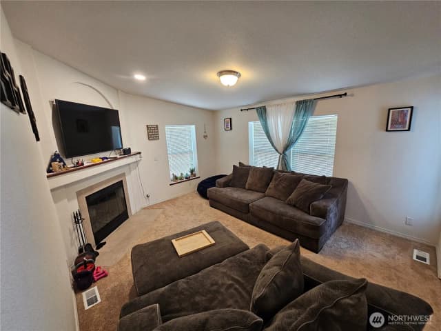 Property photo for 114 E 7th Street, Lind photo 5