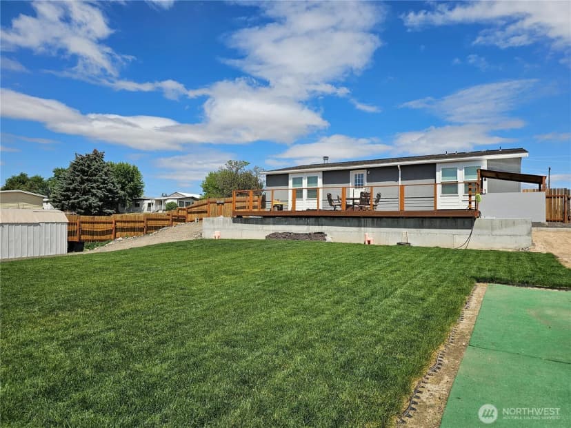 Property photo for 114 E 7th Street, Lind photo 30