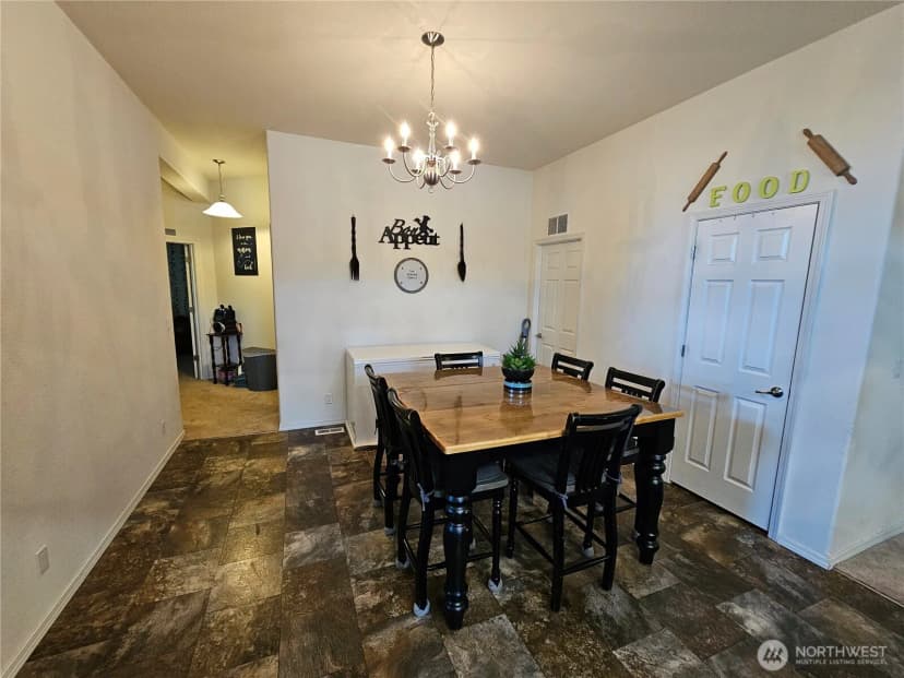 Property photo for 114 E 7th Street, Lind photo 7