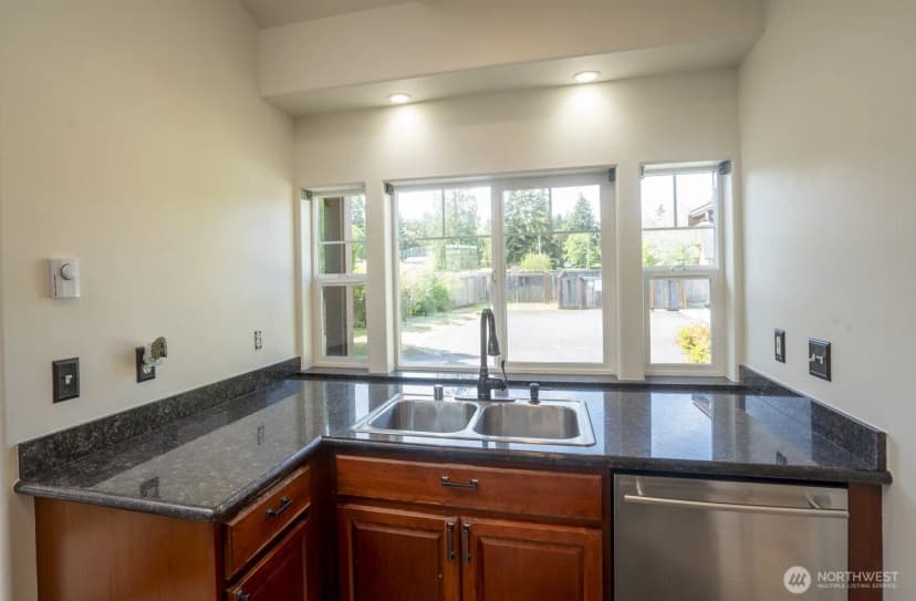 Property photo for 2603 Plum Court #a, Port Angeles photo 11