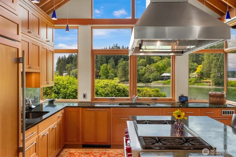 Property photo for 5522 Ne Fletcher Landing, Bainbridge Island photo 11