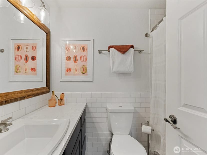 Property photo for 14300 32nd Avenue Ne #408, Seattle photo 25