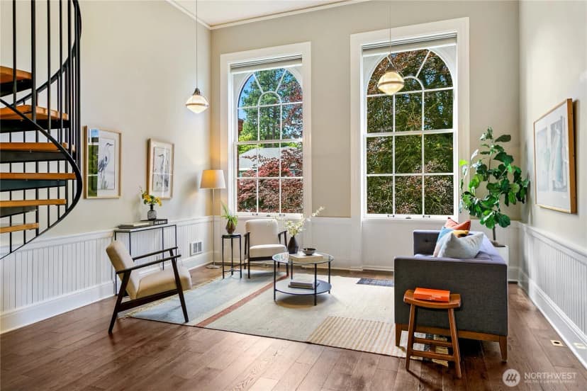 Property photo for 1401 5th Avenue W #306, Seattle photo 7