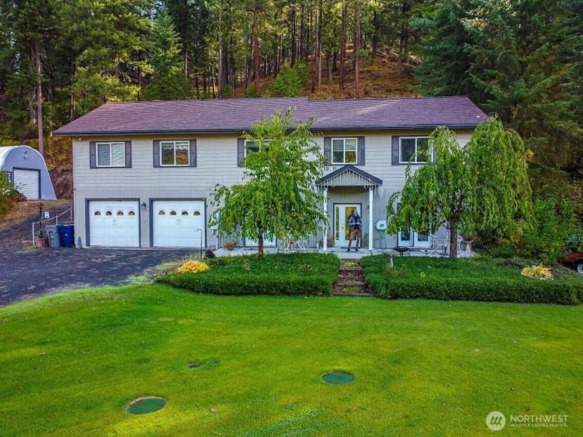 Property photo for 12465 Chumstick Highway, Leavenworth photo 2
