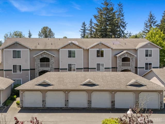 Property photo for 11518 12th Avenue W #d304, Everett photo 3