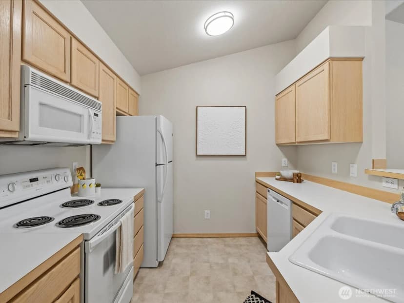Property photo for 11518 12th Avenue W #d304, Everett photo 13