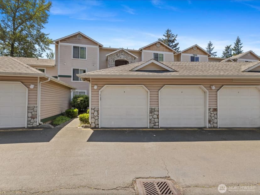Property photo for 11518 12th Avenue W #d304, Everett photo 28
