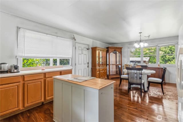 Property photo for 16204 Se 116th Street, Renton photo 5