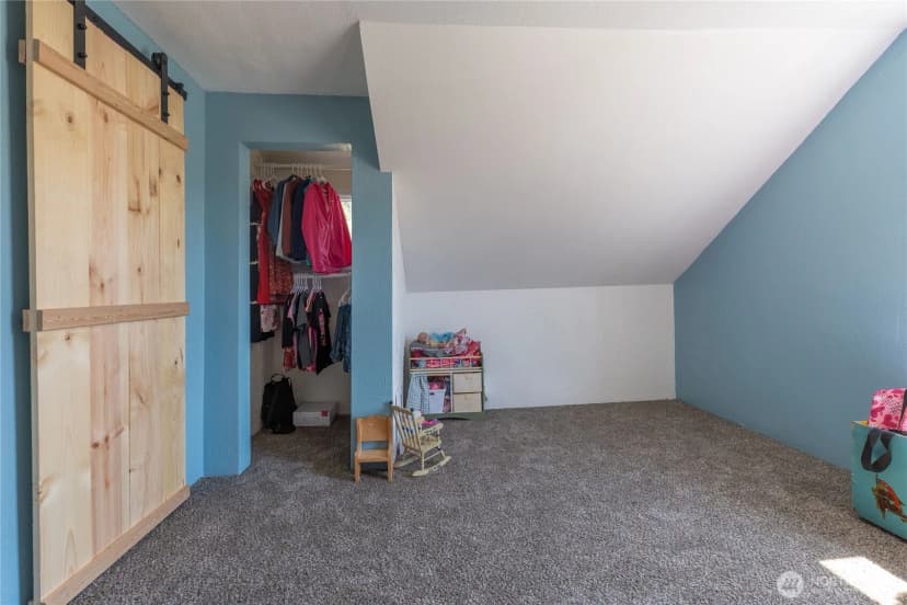 Property photo for 621 S First Street, Toledo photo 13