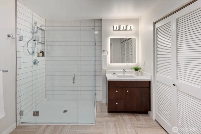 Property photo for 8627 30th Avenue Sw, Seattle photo 15