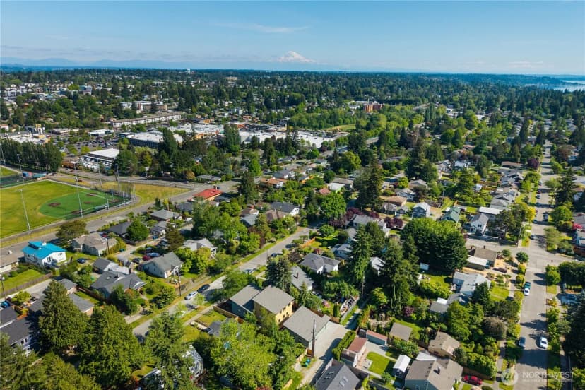 Property photo for 8627 30th Avenue Sw, Seattle photo 31