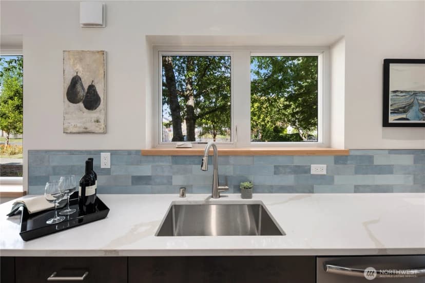 Property photo for 8627 30th Avenue Sw, Seattle photo 11