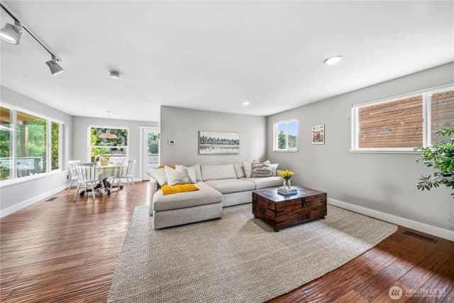 Property photo for 18288 S West View Road, Mount Vernon photo 5