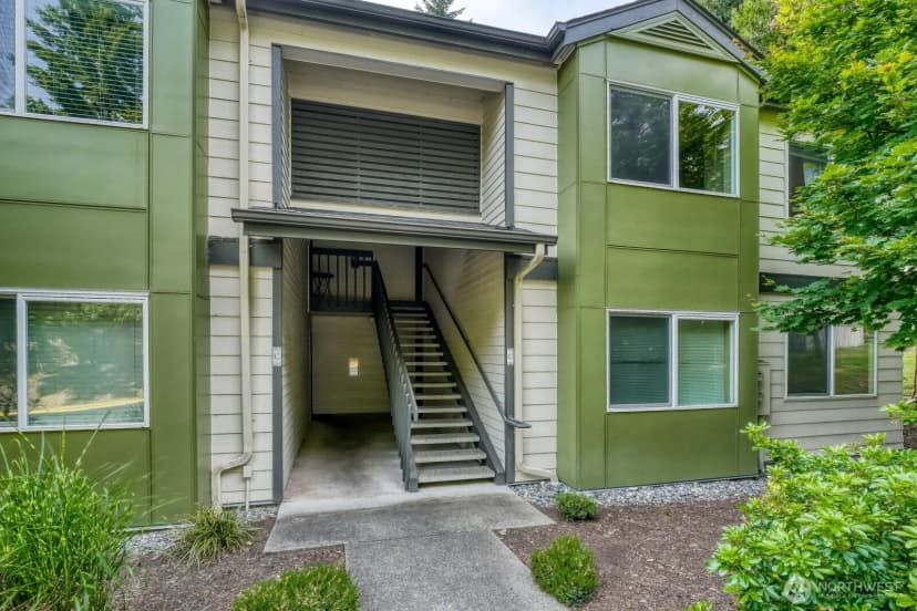 Property photo for 31500 33rd Place Sw #c204, Federal Way photo 2