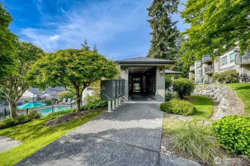Property photo for 31500 33rd Place Sw #c204, Federal Way photo 33