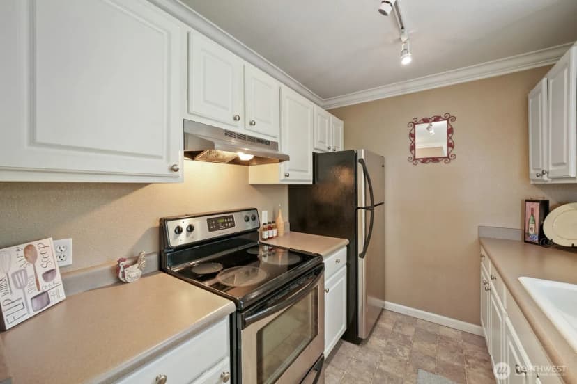 Property photo for 31500 33rd Place Sw #c204, Federal Way photo 6