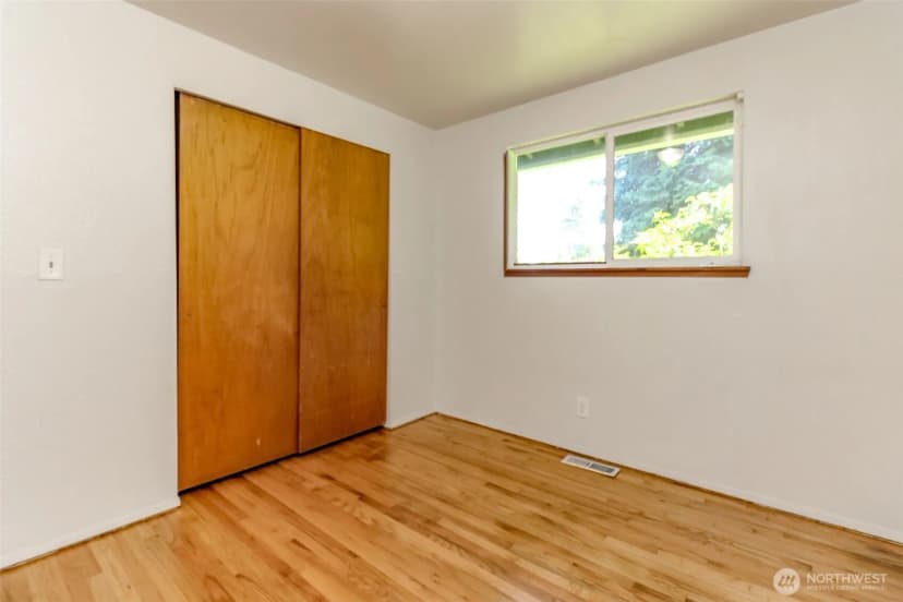 Property photo for 759 3rd Avenue N, Kent photo 25
