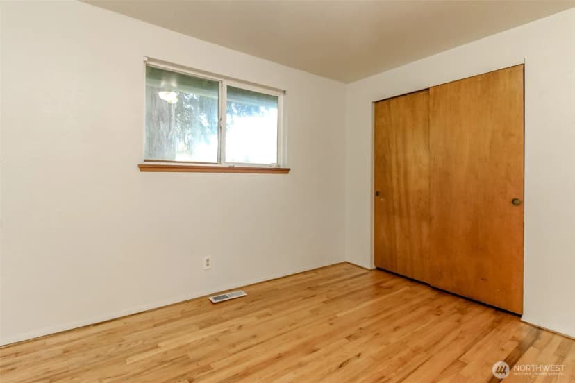 Property photo for 759 3rd Avenue N, Kent photo 28