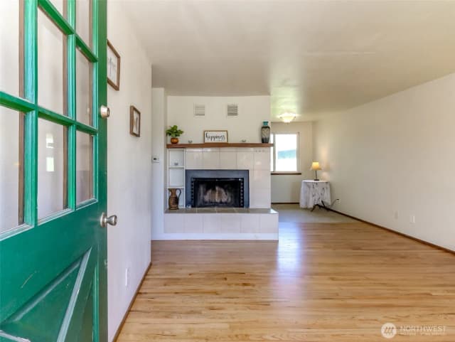 Property photo for 759 3rd Avenue N, Kent photo 5