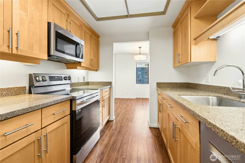 Property photo for 1301 Spring Street #8b, Seattle photo 11