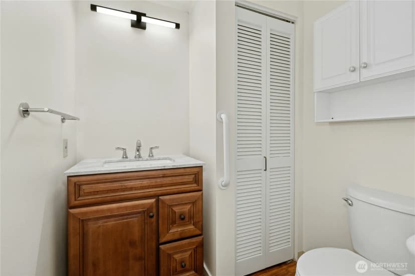 Property photo for 1301 Spring Street #8b, Seattle photo 10
