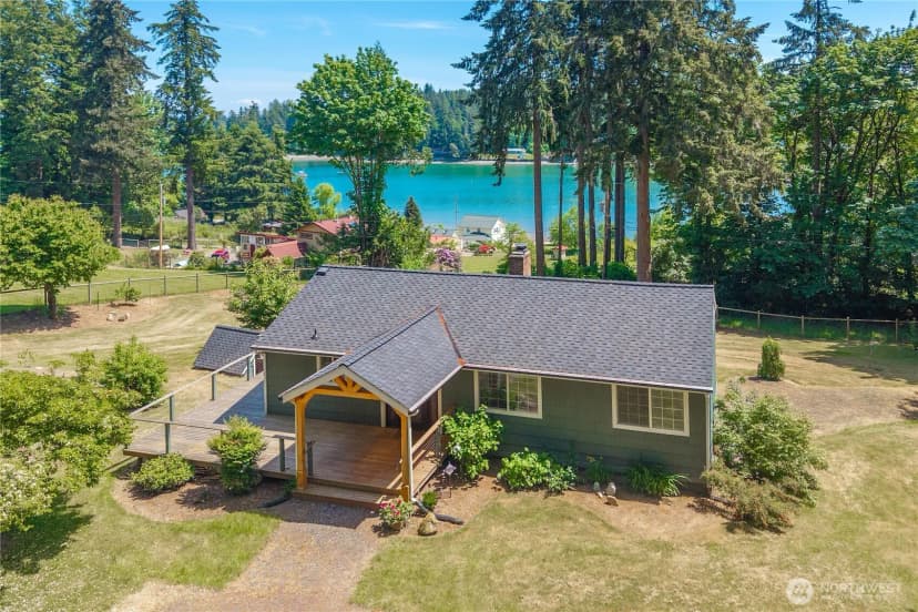 Property photo for 17208 3rd Avenue Nw, Lakebay